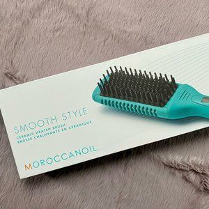 Teal Moroccan Oil smooth style ceramic heated brush